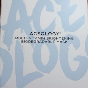 Aceology Multi-Vitamin Brightening Mask - Light Blue